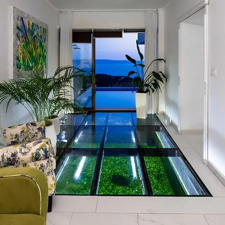 In With Infinity Pool & Views Villa Makarska